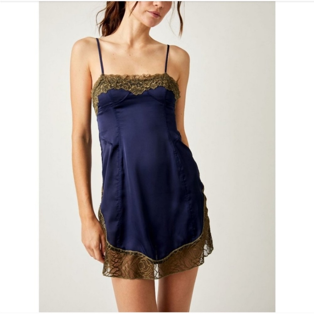 New FREE PEOPLE Aries Rising Mini Slip / Navy Coat